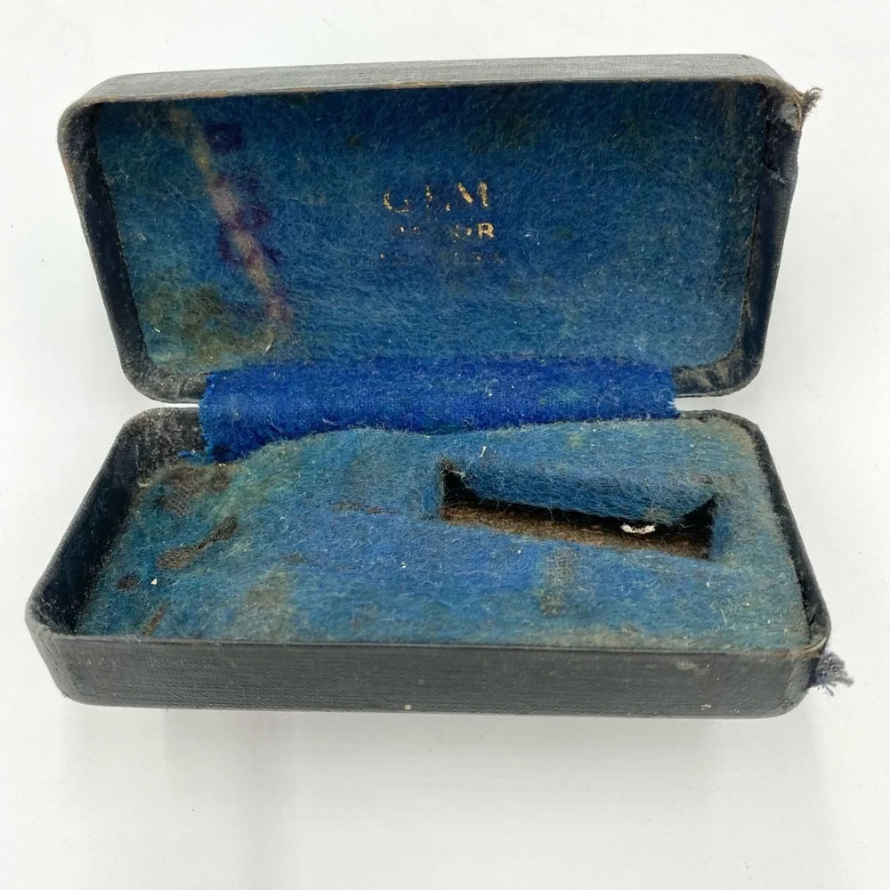 Vintage GEM Micromatic Single Edge Safety Razor Set With Case Two Razor Blades. - Picture 7 of 10
